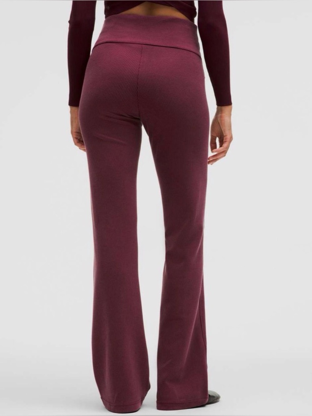 Lululemon Ribbed Softstreme Flared Pant -
Garnet - size 8